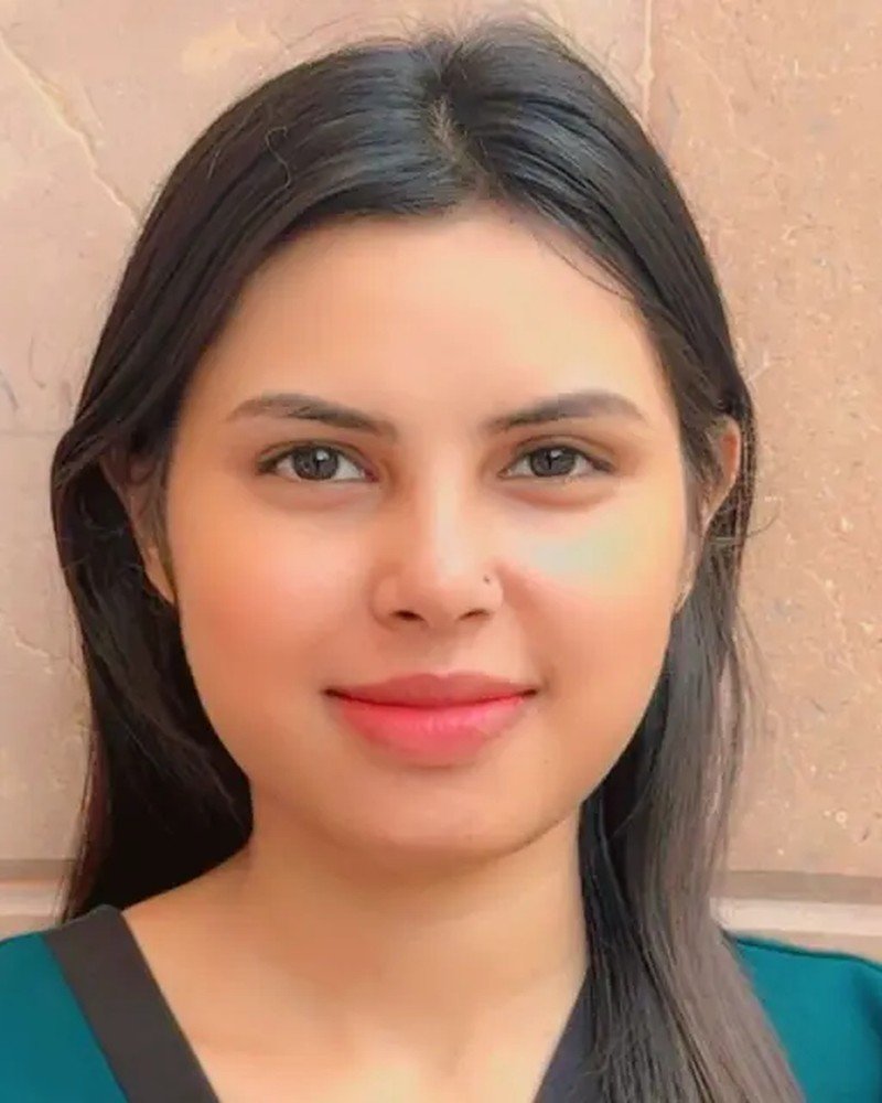 Aster, Nail Technician at Azema Ladies Salon JVC Dubai